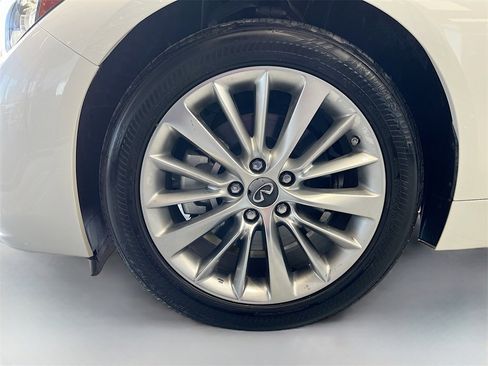 Used 2024 INFINITI Q50 Luxe w/ Cargo Package image 31