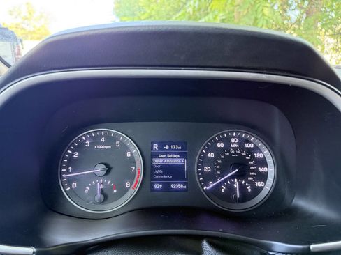 Used 2019 Hyundai Tucson SEL w/ Cargo Package image 16