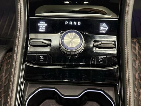 Used 2023 Jeep Grand Cherokee Summit image 25