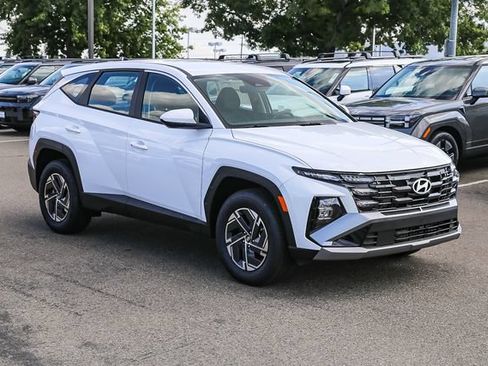 New 2026 Hyundai Tucson Blue SE AWD/4WD image 6