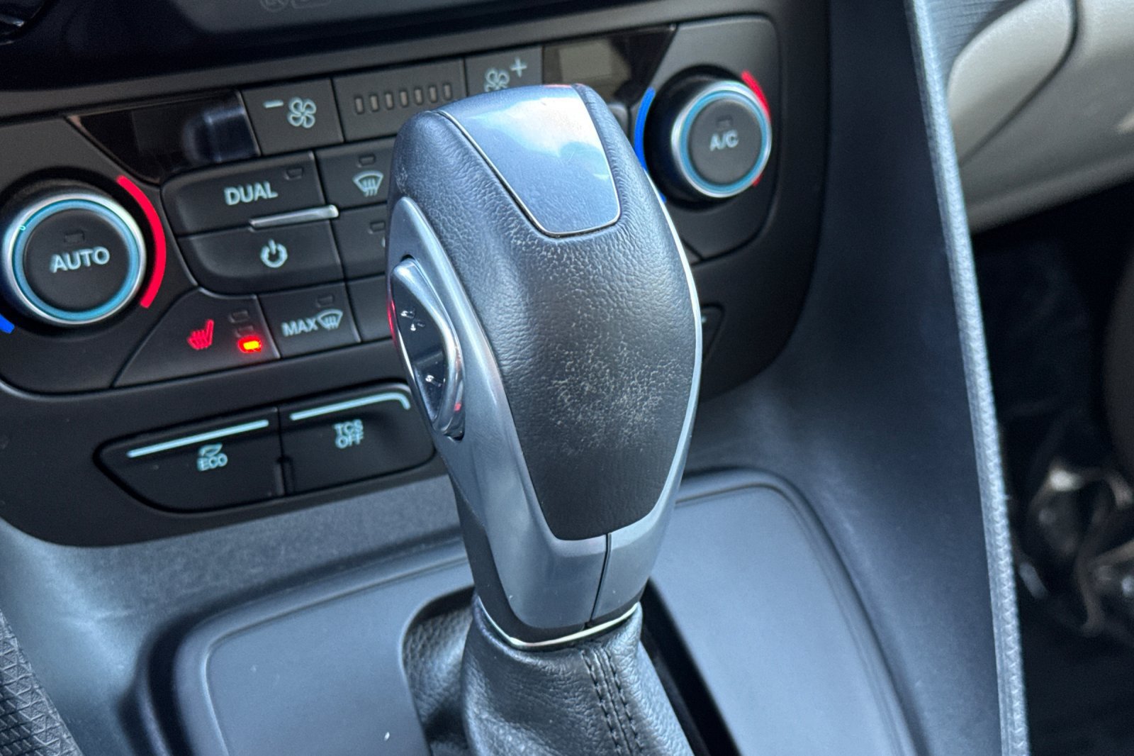 Used 2023 Ford Transit Connect Titanium FWD image 30