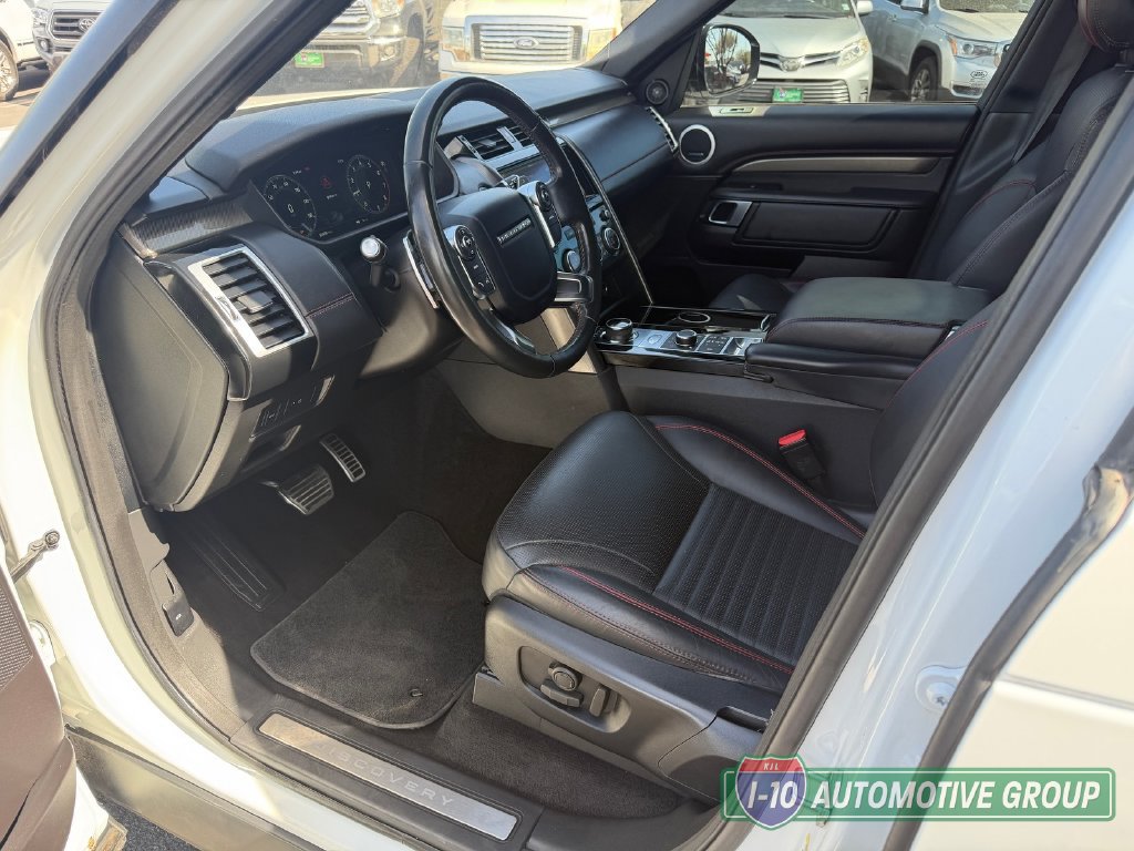 Used 2018 Land Rover Discovery HSE AWD/4WD image 13