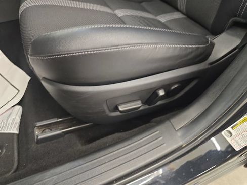 Used 2025 MAZDA CX-50 AWD 2.5 S w/ Preferred Package image 35