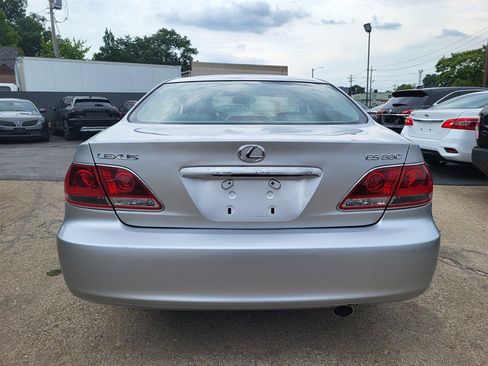 Used 2005 Lexus ES 330 FWD image 6
