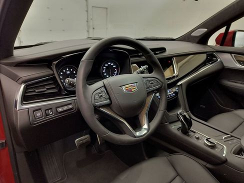 Used 2024 Cadillac XT6 Sport w/ Platinum Package AWD/4WD image 4