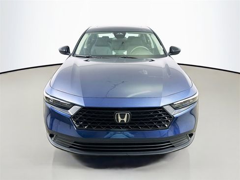 Used 2025 Honda Accord SE image 2