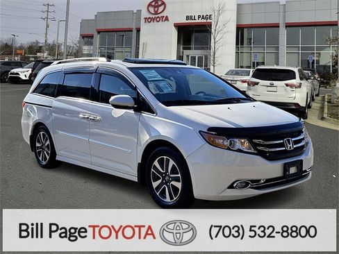 Used 2016 Honda Odyssey Touring image 1
