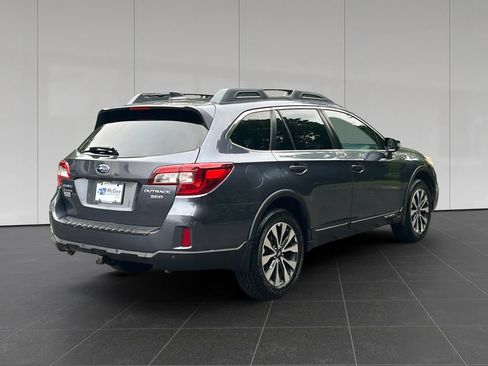 Used 2017 Subaru Outback 3.6R Limited AWD/4WD image 5