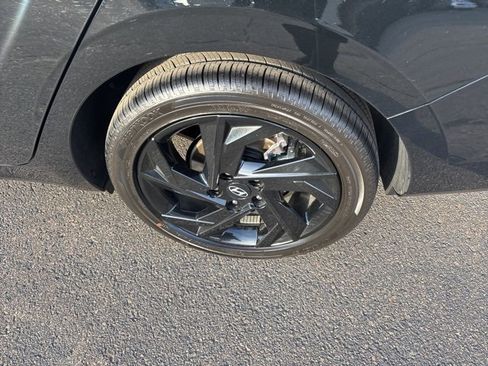 Certified 2026 Hyundai Elantra SEL Sport w/ Cargo Package image 31