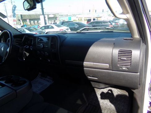 Used 2007 Chevrolet Silverado 2500 LT image 37