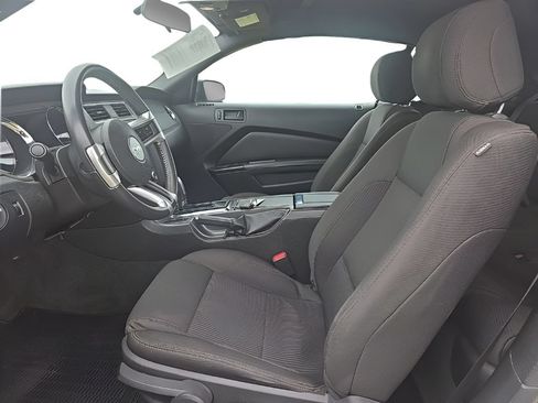 Used 2013 Ford Mustang GT RWD image 8