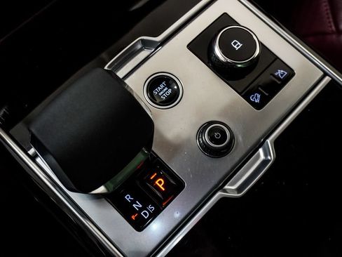 Used 2023 Land Rover Range Rover SE AWD/4WD image 31