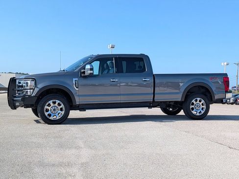 Certified 2022 Ford F250 Lariat w/ Lariat Ultimate Package AWD/4WD image 5