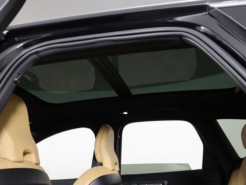 Used 2022 Volvo XC60 B6 Inscription w/ Climate Package image 20