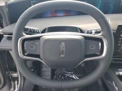 New 2026 Lincoln Nautilus Reserve image 16