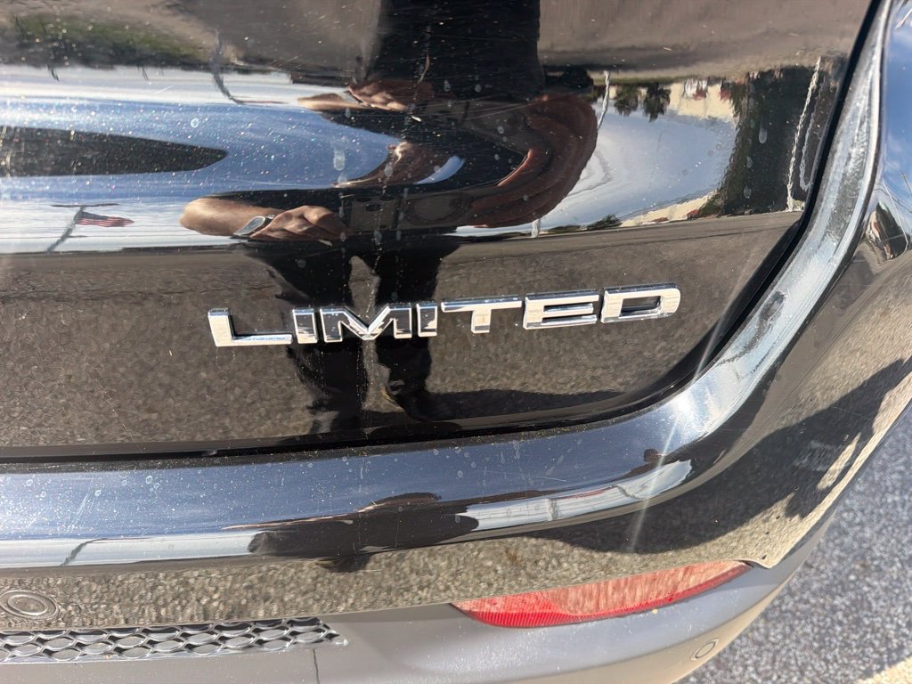 Used 2024 Jeep Compass Limited AWD/4WD image 7