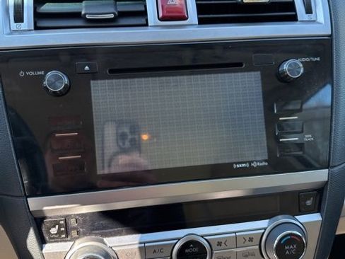 Used 2016 Subaru Legacy 3.6R Limited image 19