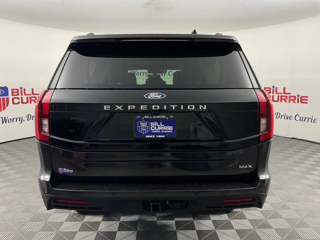 New 2027 Ford Expedition Max Active RWD image 4