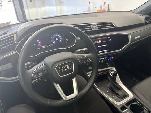 Used 2022 Audi Q3 2.0T Premium Plus AWD/4WD image 14