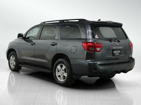 Used 2016 Toyota Sequoia SR5 image 3