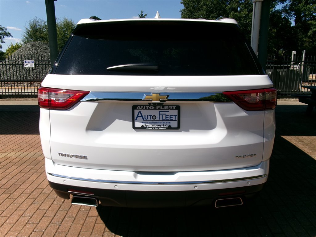 Used 2020 Chevrolet Traverse Premier FWD image 6