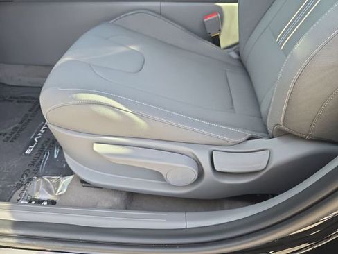 New 2026 Hyundai Elantra Sport image 12