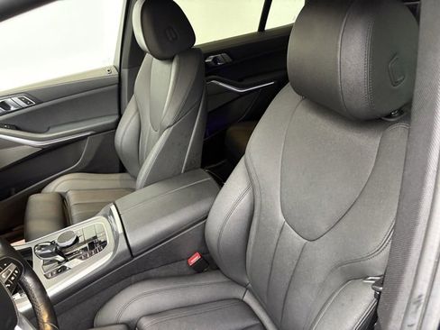 Used 2021 BMW X5 xDrive40i w/ Premium Package image 10
