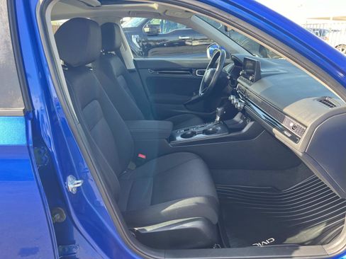 Certified 2023 Honda Civic EX image 27