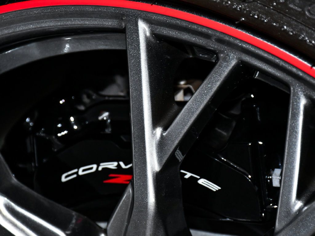 Used 2024 Chevrolet Corvette Stingray Premium Conv w/ Z51 Performance Package RWD image 95