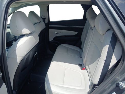 Used 2024 Hyundai Tucson Limited AWD/4WD image 12