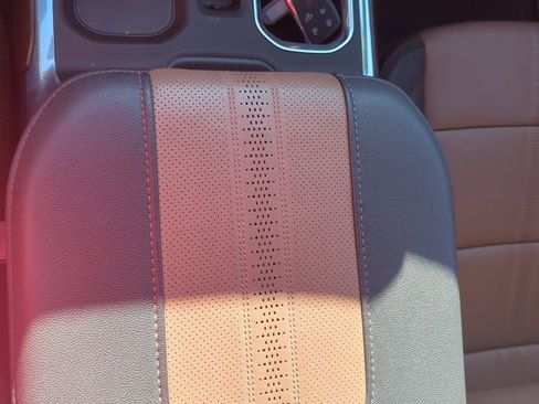 Used 2025 Chevrolet Silverado 1500 High Country w/ Z71 Off-Road Package image 45