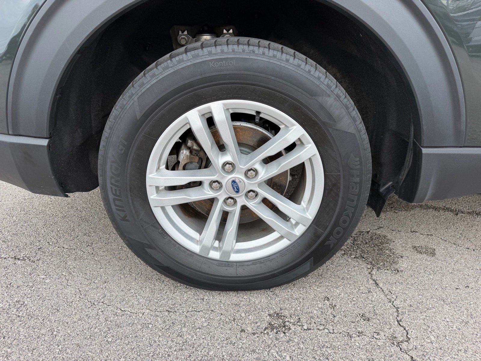 Used 2023 Ford Explorer XLT w/ Equipment Group 202A AWD/4WD image 15