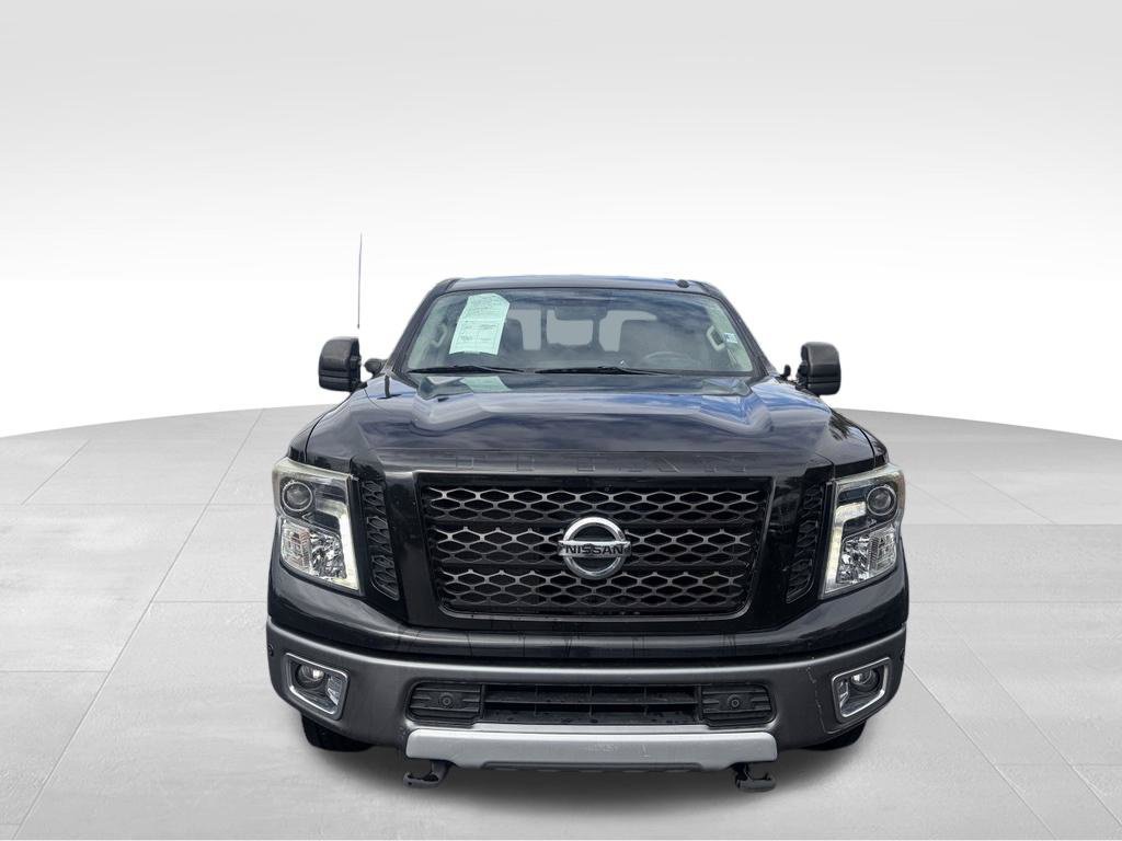 Used 2017 Nissan Titan PRO-4X w/ Pro-4x Convenience Package AWD/4WD image 2