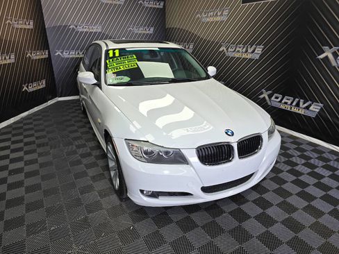 Used 2011 BMW 328i xDrive Sedan image 6