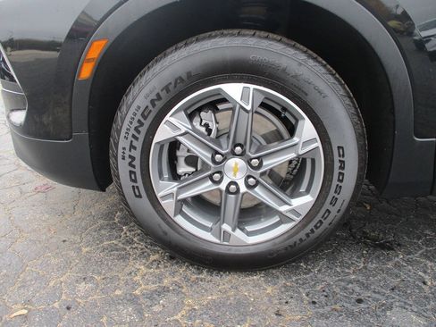 Used 2023 Chevrolet Blazer LT AWD/4WD image 9