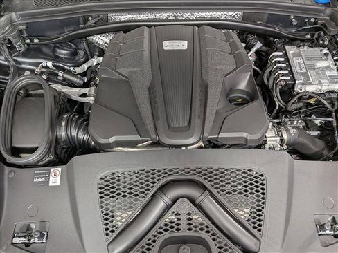 New 2026 Porsche Macan S image 26