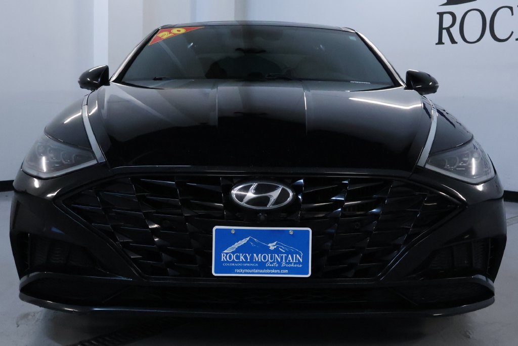 Used 2020 Hyundai Sonata Limited FWD image 3