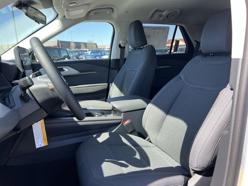 New 2026 Ford Explorer Active image 13