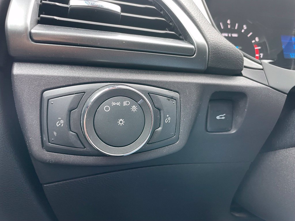 Used 2016 Ford Fusion S FWD image 31