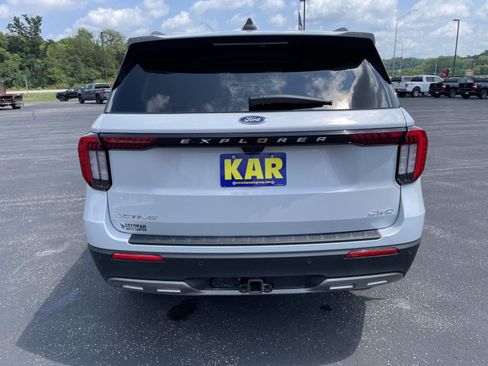 Certified 2026 Ford Explorer Active w/ Active Comfort Package AWD/4WD image 8