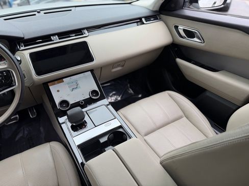 Used 2023 Land Rover Range Rover Velar R-Dynamic S image 42