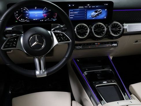 Certified 2026 Mercedes-Benz GLB 250 4MATIC image 15