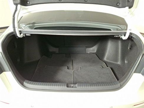 Used 2024 Honda Accord EX-L image 30