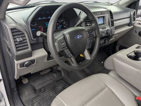 Used 2021 Ford F550 2WD Crew Cab Super Duty image 9