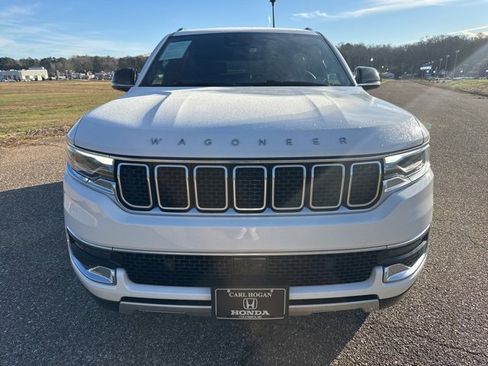 Used 2024 Jeep Wagoneer Series II w/ Flexible Seating Group image 6