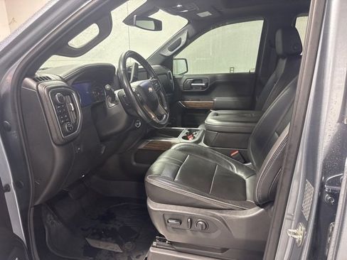 Used 2019 Chevrolet Silverado 1500 High Country image 12