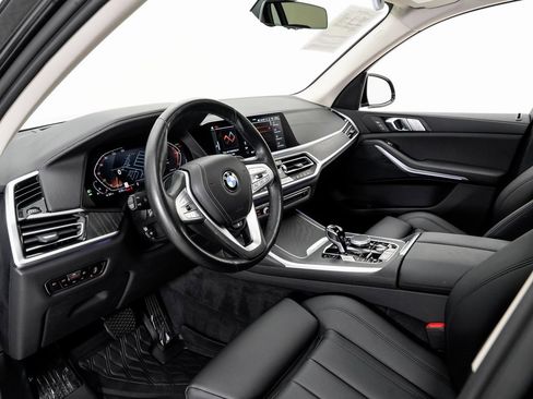 Used 2022 BMW X7 xDrive40i w/ Premium Package image 4