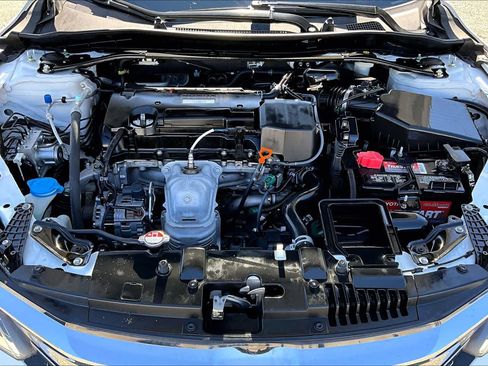 Used 2016 Honda Accord Sport image 31