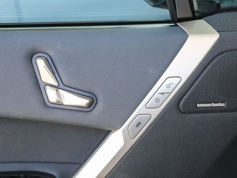 Used 2025 BMW iX xDrive50 w/ Convenience Package image 17