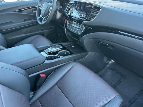 New 2026 Honda Ridgeline Black Edition image 17